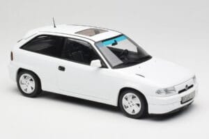 Opel Astra F GSi Blanc Casablanca Norev 1:18 183673 Diecast - image 4 of 6