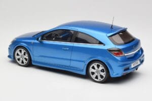 Opel Astra H OPC Arden Blue Otto 1:18 OT473 Resin - image 5 of 6