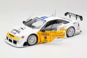 Opel Calibra V6 #9 M. Reuter DTM 1995 UT Models 1:18 180954209 Diecast - image 2 of 8