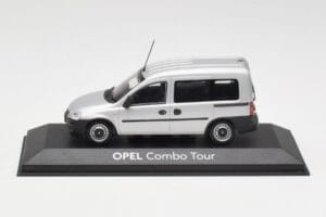 Opel Combo C Silver Minichamps 1:43 COMBO001 Diecast