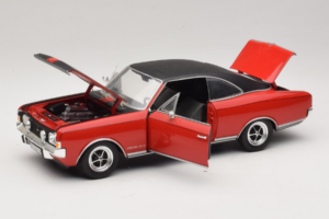 Opel Commodore GS/E Red Revell 1:18 08826 Diecast - image 2 of 8