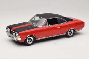 Opel Commodore GS/E Red Revell 1:18 08826 Diecast
