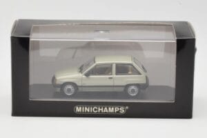 Opel Corsa A Swing Green Minichamps 1:43 400045002 Diecast - image 4 of 4
