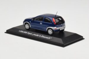 Opel Corsa C 1.5M Made in Eisenach Minichamps 1:43 OPEL003 Diecast - image 3 of 4