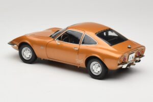 Opel GT Gold Minichamps 1:18 180049025 Diecast - image 7 of 8
