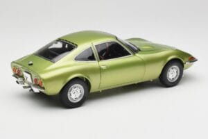 Opel GT Green Metallic Minichamps 1:18 180049029 Diecast - image 3 of 8