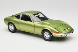 Opel GT Green Metallic Minichamps 1:18 180049029 Diecast - image 6 of 8