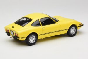 Opel GT/J Yellow Minichamps 1:18 180049021 Diecast - image 3 of 8