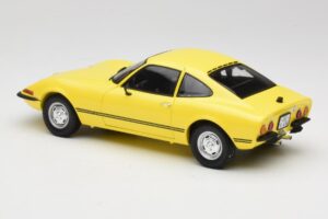 Opel GT/J Yellow Minichamps 1:18 180049021 Diecast - image 7 of 8