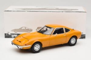 Opel GT Ochre Minichamps 1:18 180049031 Diecast - image 8 of 8
