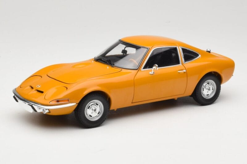 Opel GT Ochre Minichamps 1:18 180049031 Diecast