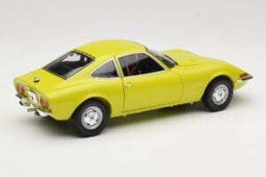 Opel GT Yellow Minichamps 1:18 180049032 Diecast - image 3 of 8