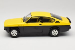 Opel Kadett C GT/E Yellow & Black Minichamps 1:18 180045521 Diecast - image 4 of 8