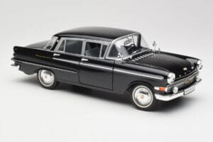 Opel Kapitan P1 Black Revell 1:18 08822 Diecast - image 6 of 8