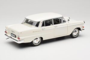 Opel Kapitan P2 White Revell 1:18 08821-M1 Diecast - image 3 of 8