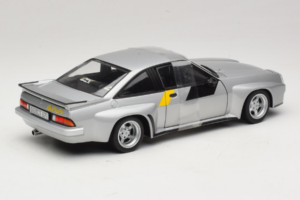 Opel Manta 400 Homologation Silver Revell 1:18 08491 Diecast - image 2 of 6