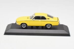Opel Manta A SR Yellow Minichamps 1:43 400045502 Diecast
