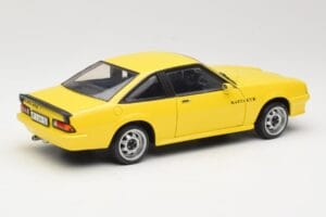 Opel Manta B GT/E Yellow Revell 1:18 08421 Diecast - image 3 of 8