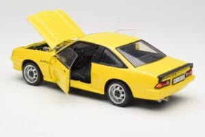 Opel Manta B GT/E Yellow Revell 1:18 08421 Diecast - image 5 of 8
