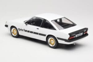 Opel Manta B Sport White MCG 1:18 MCG18237 Diecast - image 5 of 6