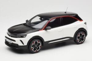 Opel Mokka-E GS Line Jada White Otto 1:18 OT1045 Resin