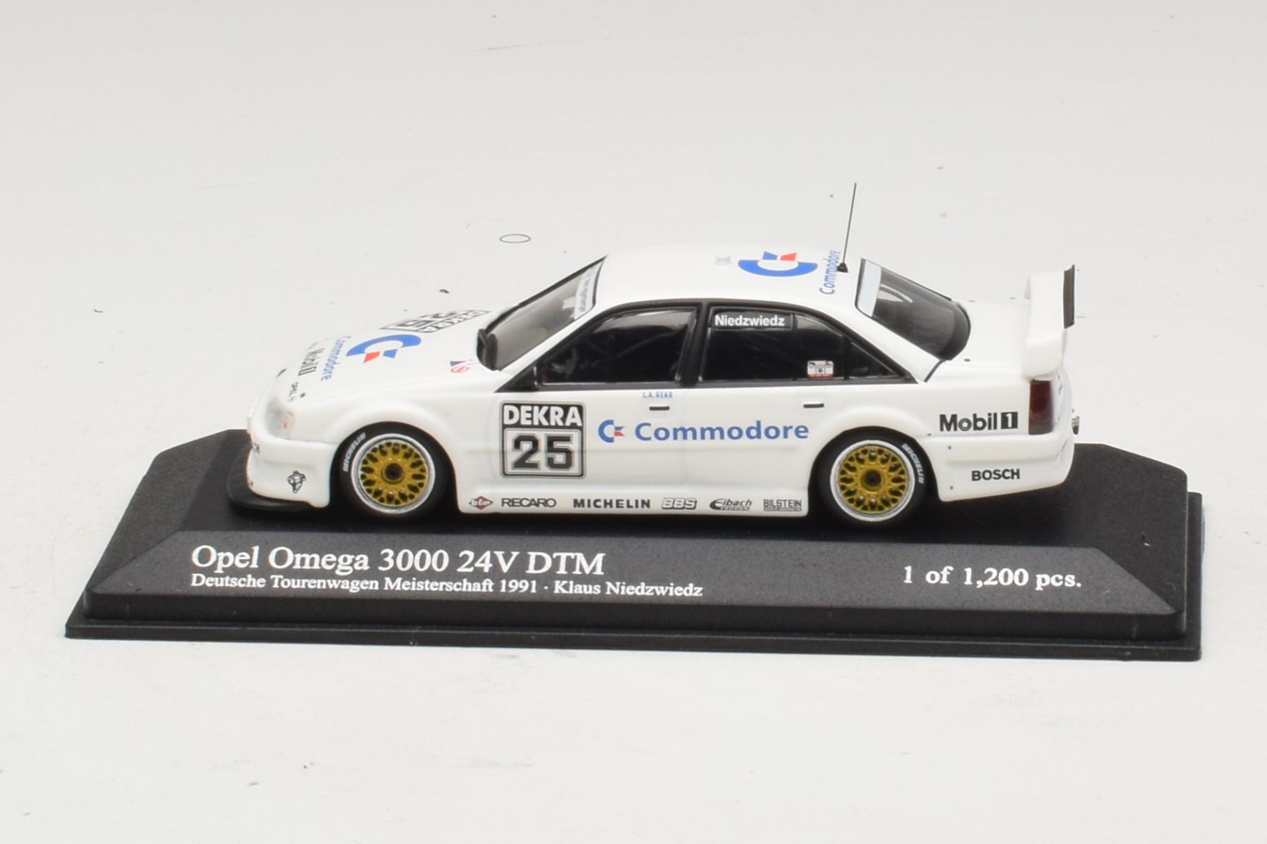 Minichamps Opel Omega 3000 24V 1:43 DTM 1991