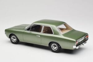 Opel Rekord C Green Metallic Minichamps 1:18 107047000 Resin - image 5 of 6