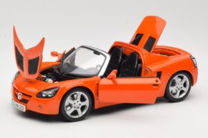 Opel Speedster Orange Maisto 1:18 31615 Diecast - image 2 of 8