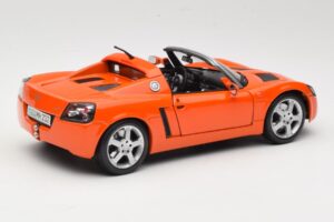 Opel Speedster Orange Maisto 1:18 31615 Diecast - image 3 of 8