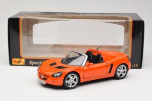 Opel Speedster Orange Maisto 1:18 31615 Diecast - image 8 of 8