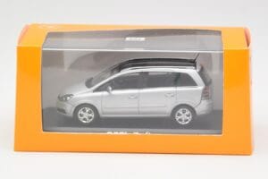 Opel Zafira B Silver Minichamps 1:43 1799109 Diecast - image 4 of 4
