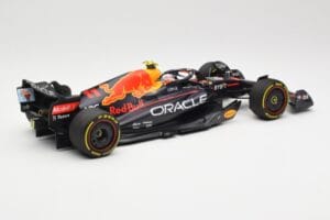 Oracle Red Bull Racing RB18 #11 S. Perez Miami GP 2022 Minichamps 1:18 110220511 Diecast - image 2 of 6