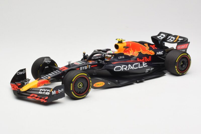 Oracle Red Bull Racing RB18 #11 S. Perez Miami GP 2022 Minichamps 1:18 Oracle Red Bull Racing RB18 #11 S. Perez Miami GP 2022 Minichamps 1:18 110220511 Diecast