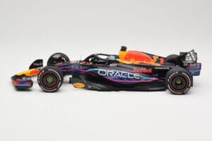 Oracle Red Bull Racing RB19 #1 M. Verstappen Winner Miami GP 2023 Minichamps 1:18 110230501 Diecast - image 3 of 6