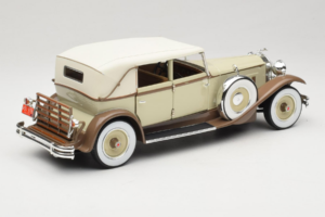 Packard Brewster White Signature Models 1:18 PACKARD001 Diecast - image 3 of 8