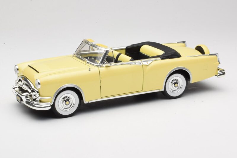 Packard Caribbean Convertible Yellow Road Signature 1:18 Packard Caribbean Convertible Yellow Road Signature 1:18 92798 Diecast