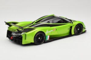 Pagani Huayra R Green LCD 1:18 LCD18012-GR Diecast - image 3 of 8