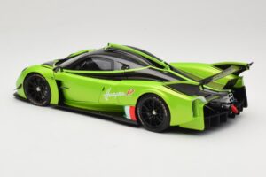 Pagani Huayra R Green LCD 1:18 LCD18012-GR Diecast - image 7 of 8