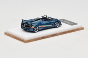 Pagani Huayra Tricolore Roadster Blue Henson & Heaven 1:64 PHTRB01 Resin - image 3 of 8