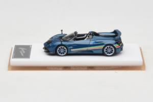 Pagani Huayra Tricolore Roadster Blue Henson & Heaven 1:64 PHTRB01 Resin