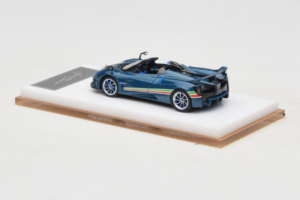 Pagani Huayra Tricolore Roadster Blue Henson & Heaven 1:64 PHTRB01 Resin - image 5 of 8