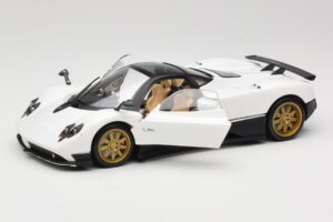 Pagani Zonda F White Mondo Motors 1:18 157655 Diecast - image 2 of 8