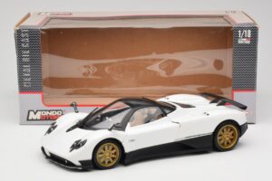 Pagani Zonda F White Mondo Motors 1:18 157655 Diecast - image 8 of 8