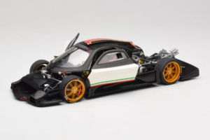 Pagani Zonda R Revolucion White AUTOart 1:18 78262 Diecast - image 2 of 8