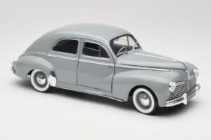 Peugeot 203 Gris Clair Solido 1:18 8145 Diecast - image 6 of 8
