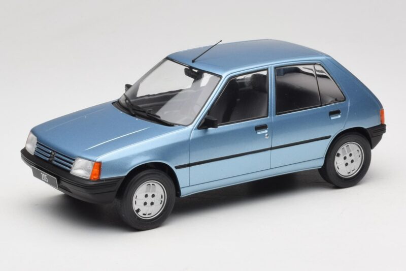 Peugeot 205 Blue MCG 1:18 MCG18491 Diecast