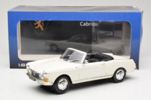 Peugeot 404 Cabriolet White Norev 1:18 184746 Diecast - image 8 of 8