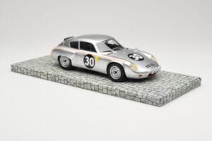 Porsche 356B 1600 GS Carrera GTL #30 B. Pon / C. Godin de Beaufort 24 Hours of Le Mans 1962 Minichamps 1:18 107626830 Diecast - image 4 of 6