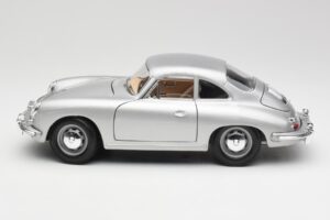Porsche 356B Silver Bburago 1:18 3021-M1 Diecast - image 4 of 8