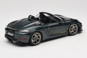 Porsche 718 Spyder RS Weissach Pack Forest Green Norev 1:18 187272 Diecast - image 3 of 8